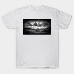 On the Scottish Plains Black and White T-Shirt